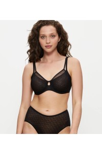 Triumph Signature Sheer W01 EX