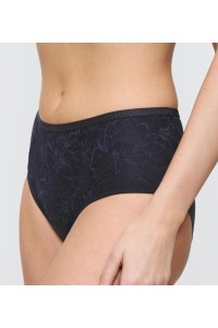 Amourette Charm T Maxi02