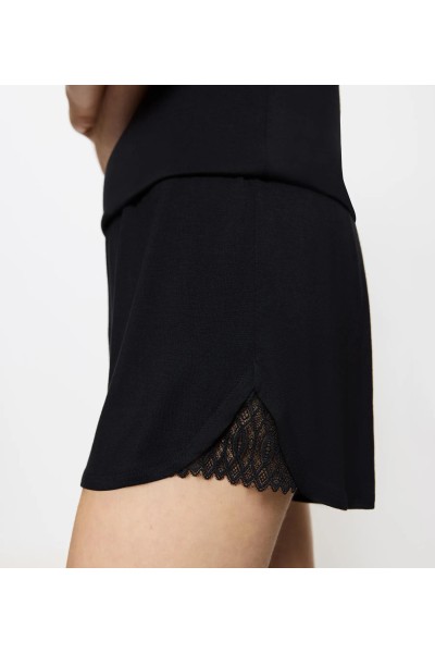 Aura Spotlight Shorts